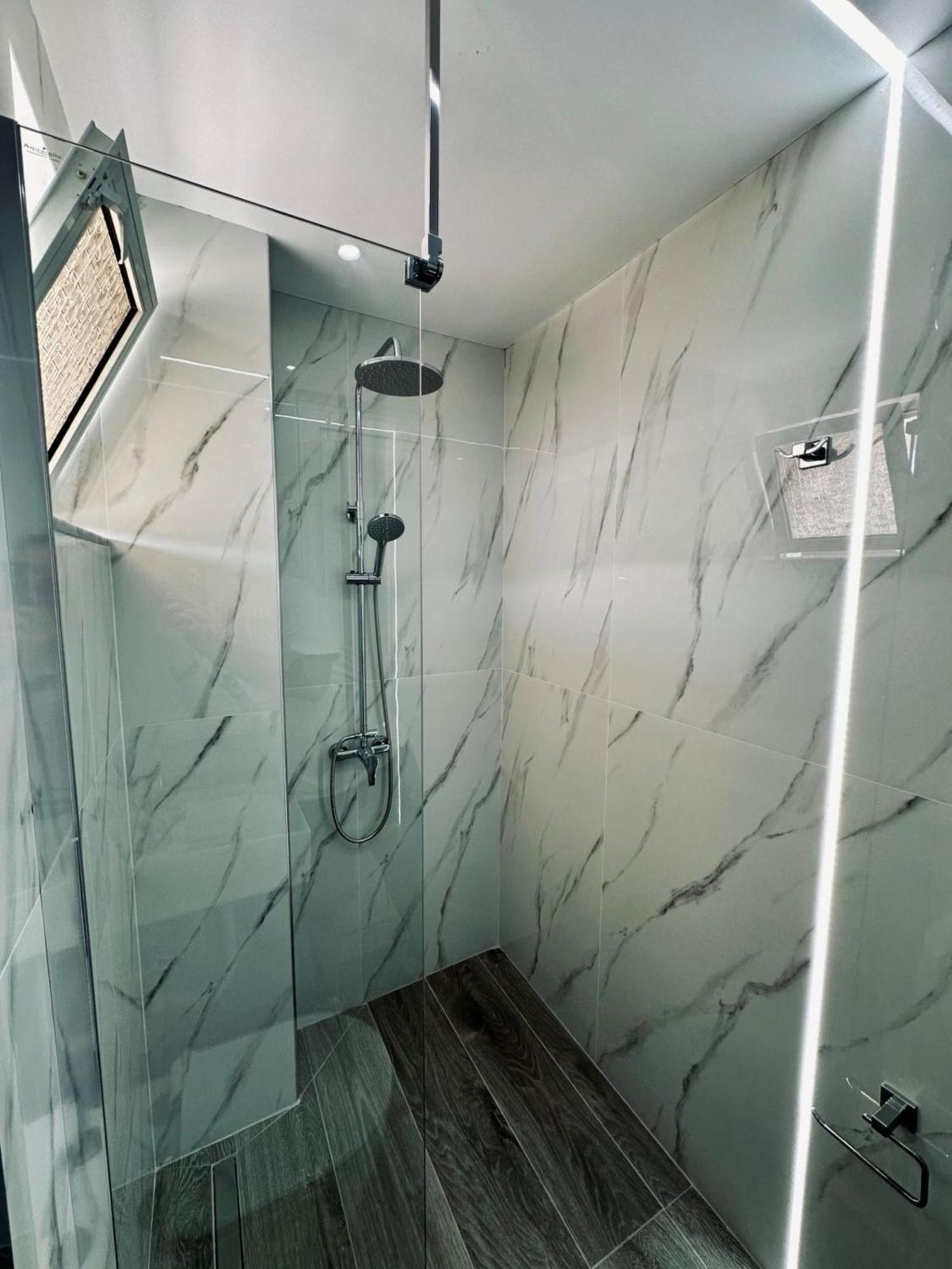 Vickys Aparthotel 2*