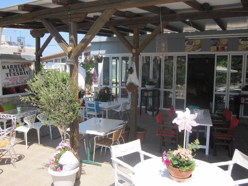 Vickys 2* Faliraki